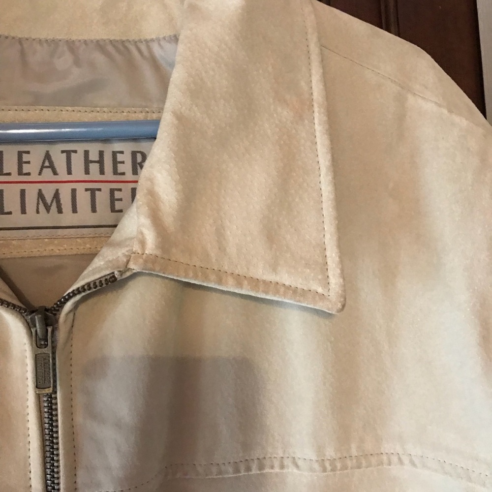 Vintage Light Tan Men’s Leather Jacket - Picture 5 of 8
